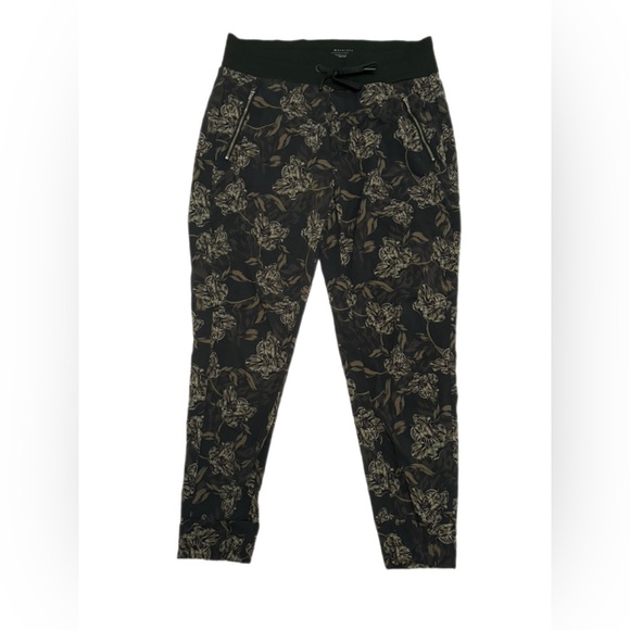 Athleta Pants - Athleta Trekkie North Printed Jogger Pants Black Floral Size 10
